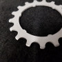 Piñón de aluminio "EVEREST NOVA" 17d (Ref 37)