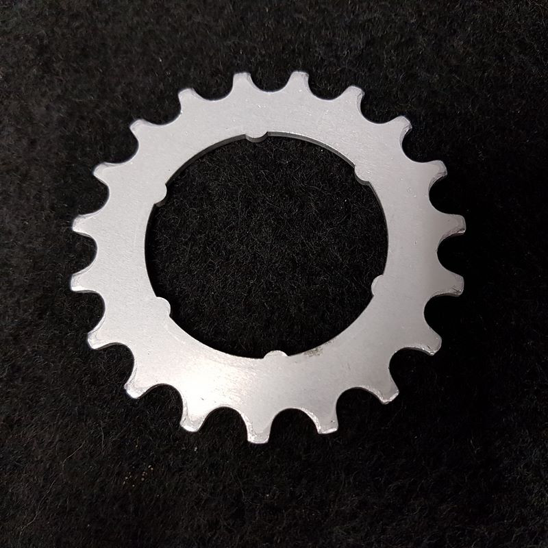 Ritzel aus Aluminium "EVEREST NOVA" 19d (Ref 32)