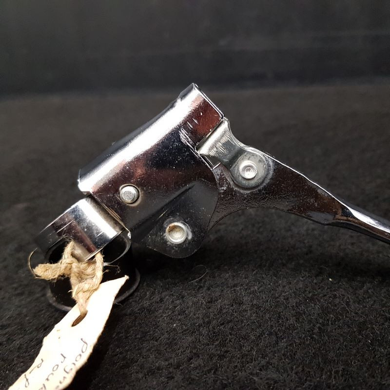 VELO DE VILLE" N.O.S brake lever (Ref 724)