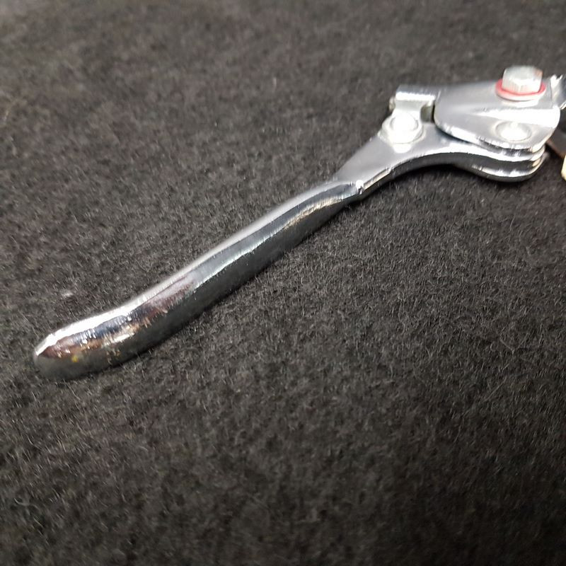 VELO DE VILLE" N.O.S brake lever (Ref 724)