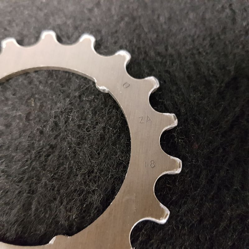 Ritzel aus Aluminium "Maillard ZA" 18d (Ref 06).