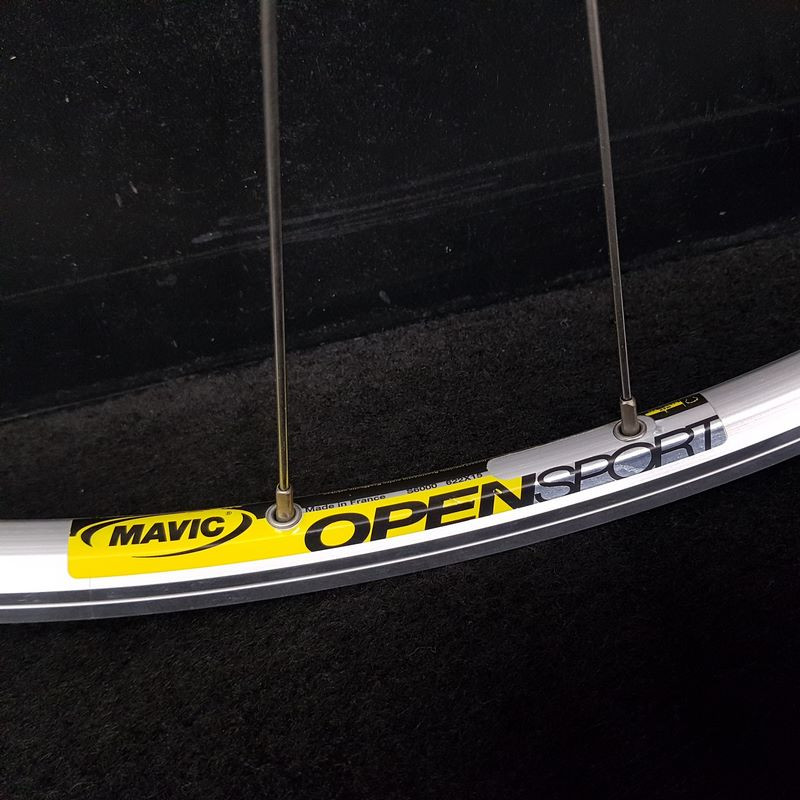 MAVIC OPEN SPORT 700 front wheel (Ref 38)