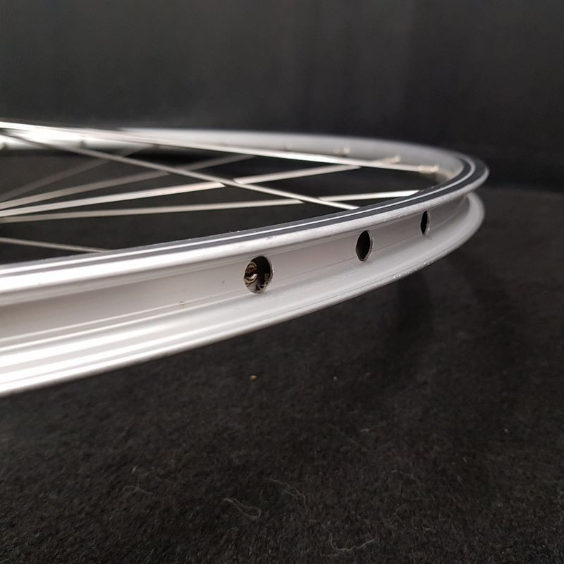 MAVIC OPEN SPORT 700 front wheel (Ref 38)