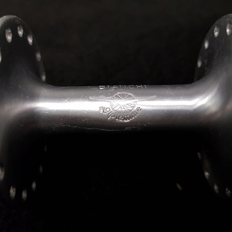 BIANCHI 32t rear road hub (Ref 480)