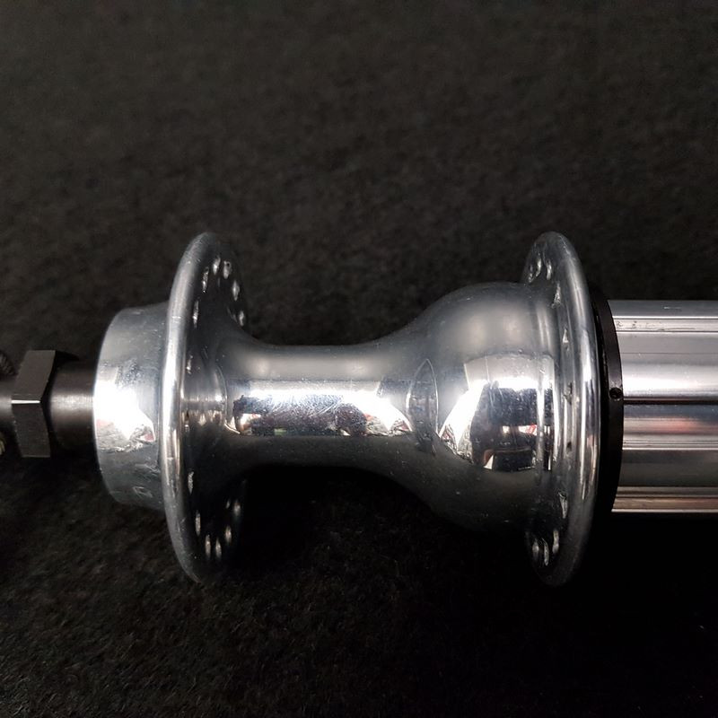 Hintere Nabe "CAMPAGNOLO XENON" 36t 9/10v (Ref 482)