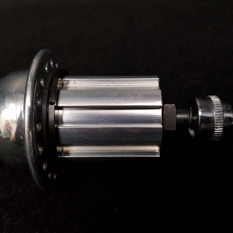 Moyeu arrière "CAMPAGNOLO XENON" 36t  9/10v (Ref 482)