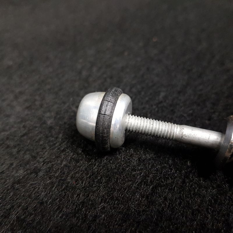 Mandrino del morsetto della sella "SHIMANO XT" N.A.S. (rif. 180)