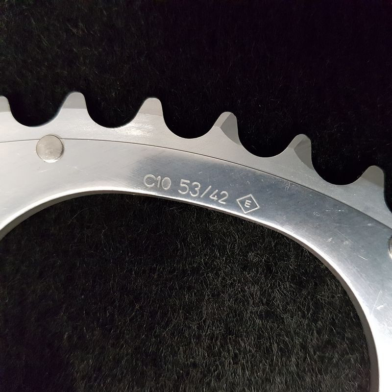 CAMPAGNOLO RECORD C10" 53d BCD 135 N.O.S chainring (Ref 1532)