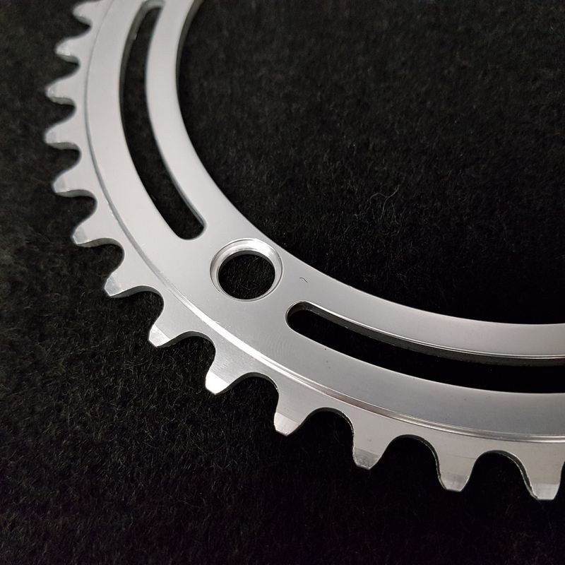 CAMPAGNOLO RECORD" N.O.S bandeja 44 BCD 144 (Ref 1535)