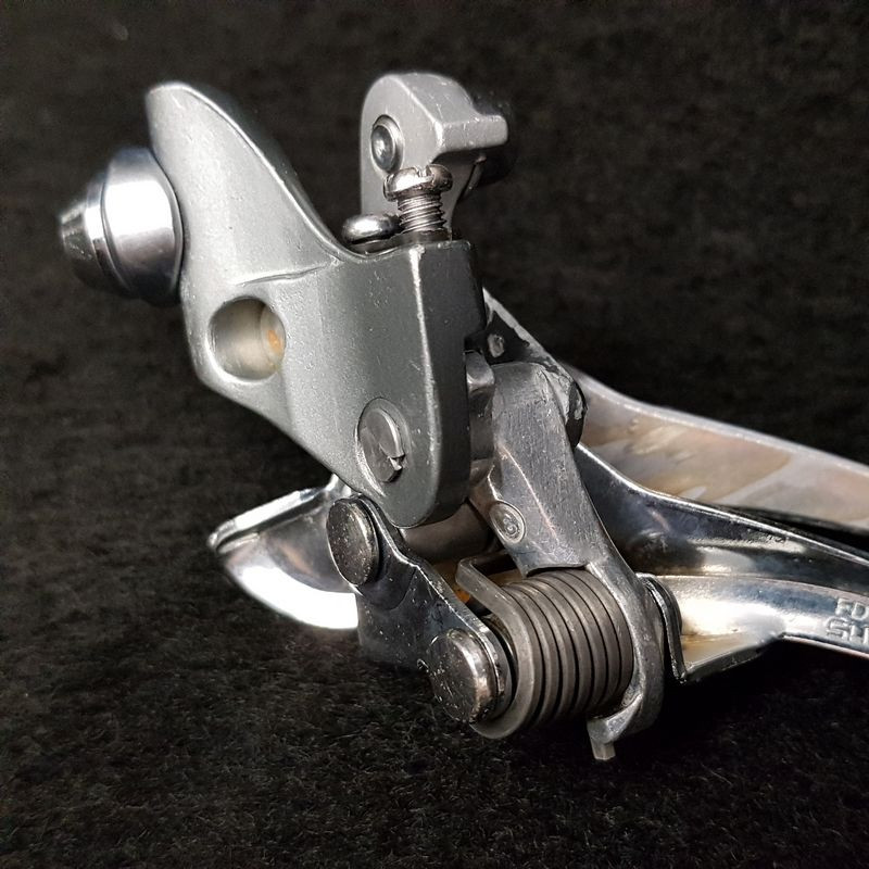 SHIMANO 600" front derailleur (Ref 1777)