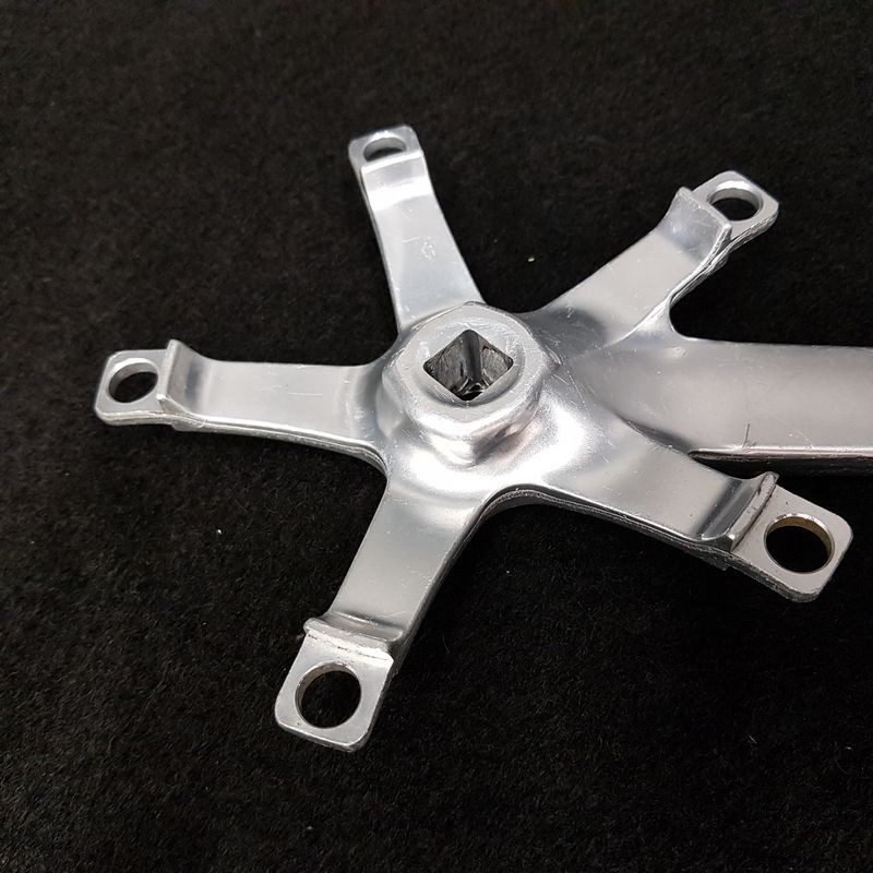 Gerades Tretlager "CAMPAGNOLO DAYTONA" 175 mm (Ref 937)