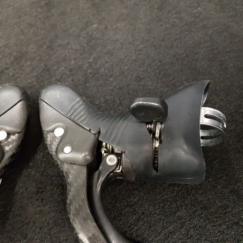 CAMPAGNOLO CENTAUR CARBON 10s" brake levers (Ref 749)