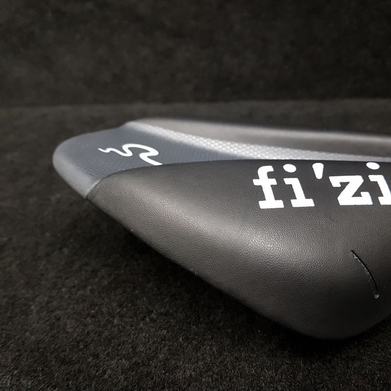 Sella "FI'ZI:K ARIONE VSX R1" (rif. 558)