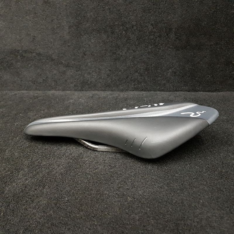 Sattel "FI'ZI:K ARIONE VSX R1" (Ref 558)