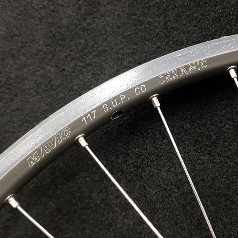 Rueda delantera HOPE TITANE 26" (Ref 46)