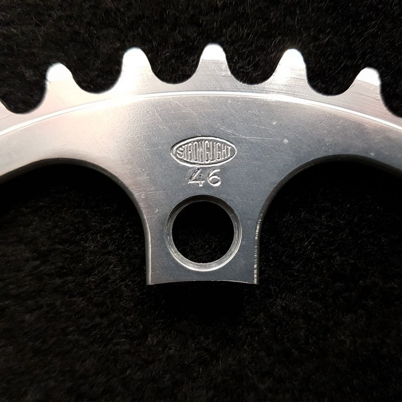 STRONGLIGHT 46d BCD 130 N.O.S chainring (Ref 1617)