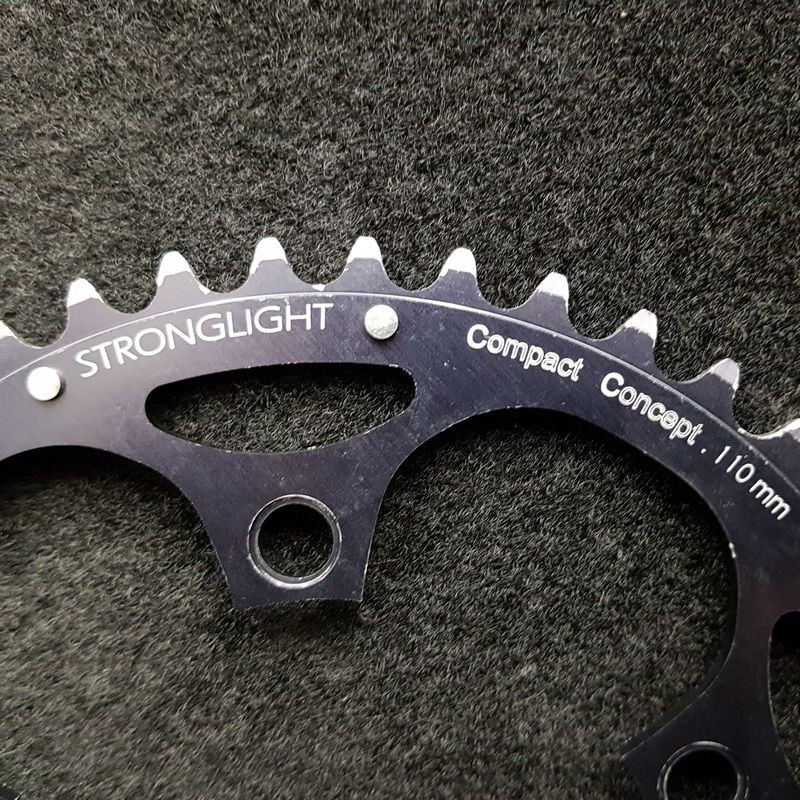 Ingranaggio STRONGLIGHT COMPACT" 46d BCD 110 (rif. 1667)