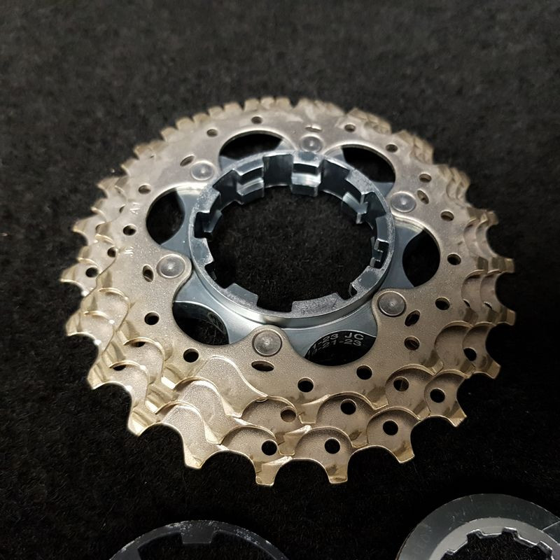SHIMANO ULTEGRA CS-6700" 10V 11-23 cassette (Ref 435)