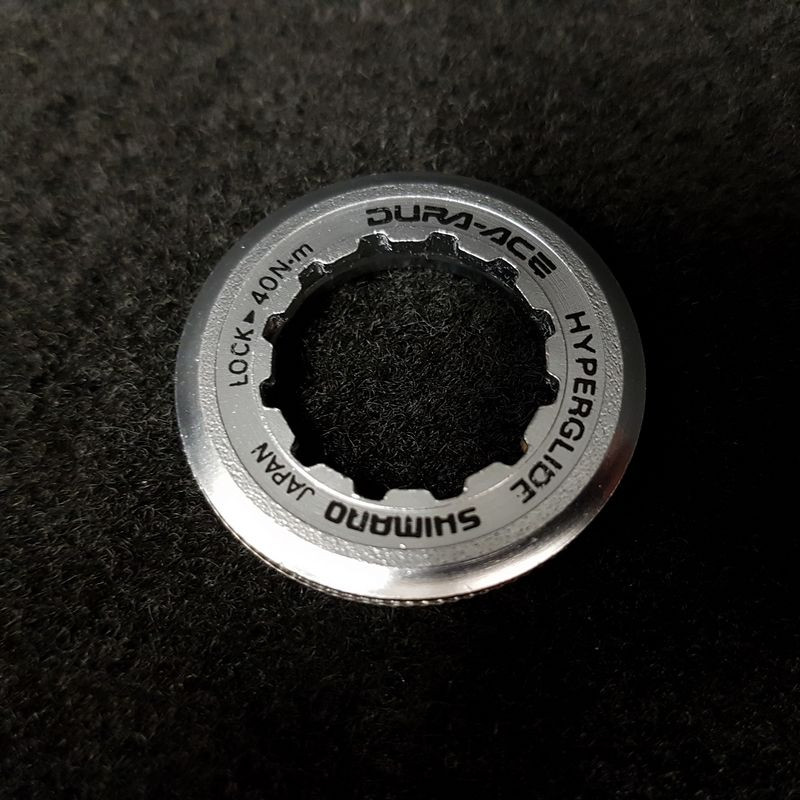 Dado di serraggio cassetta "SHIMANO DURA ACE CS-7400" N.A.S. (Rif. 07)