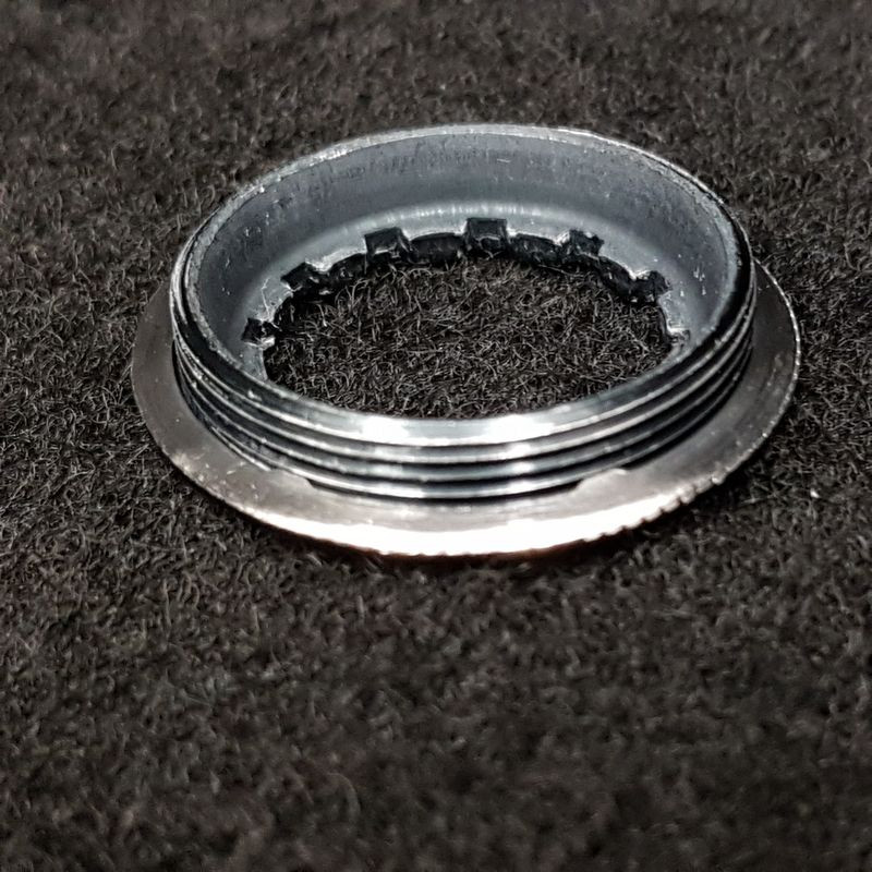 Dado di serraggio cassetta "SHIMANO DURA ACE CS-9000" (rif. 09)