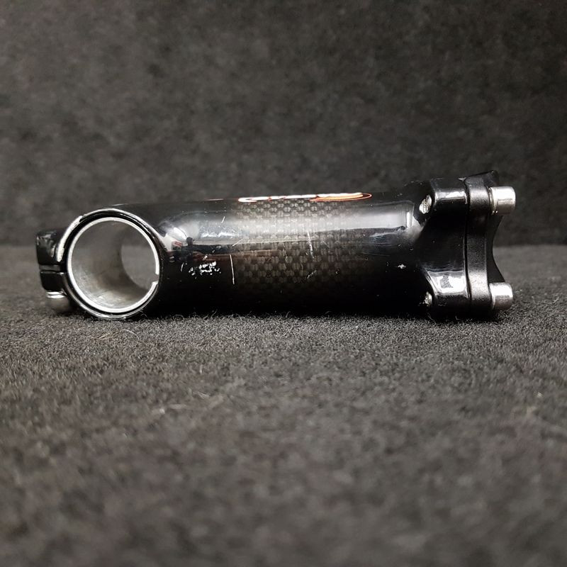 PAZZAZ CARBON" Attacco manubrio anteriore 100 mm (rif. 994)