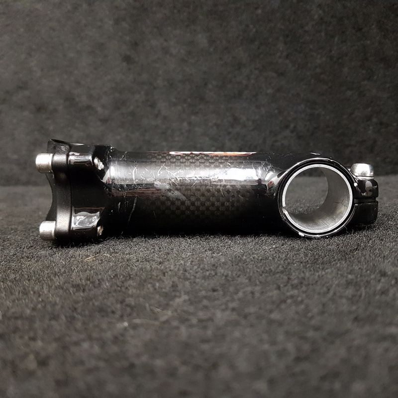 PAZZAZ CARBON" Attacco manubrio anteriore 100 mm (rif. 994)