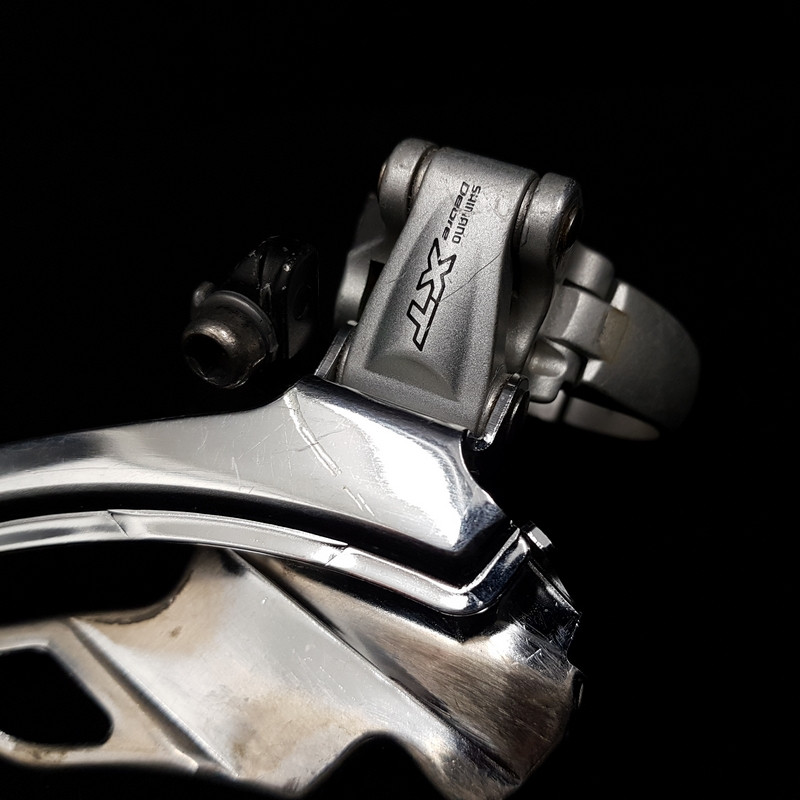 Dérailleur avant "SHIMANO XT FD-M761" (Ref 1833)