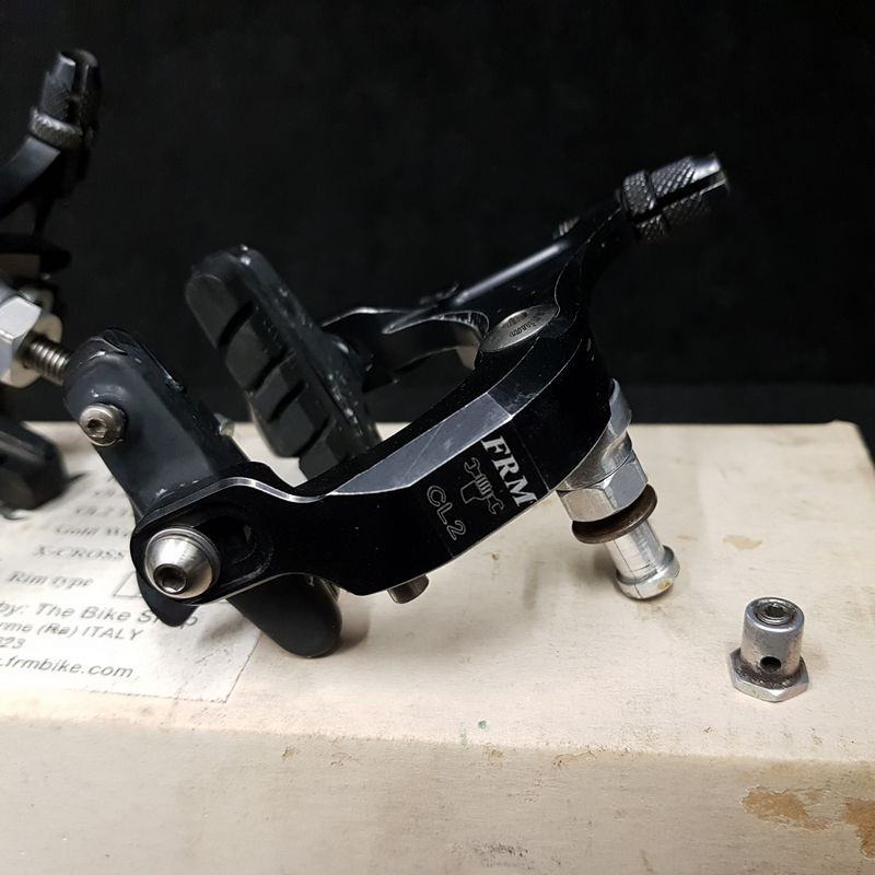 "FRM CL2 Titanium" brake calipers (Ref 593)
