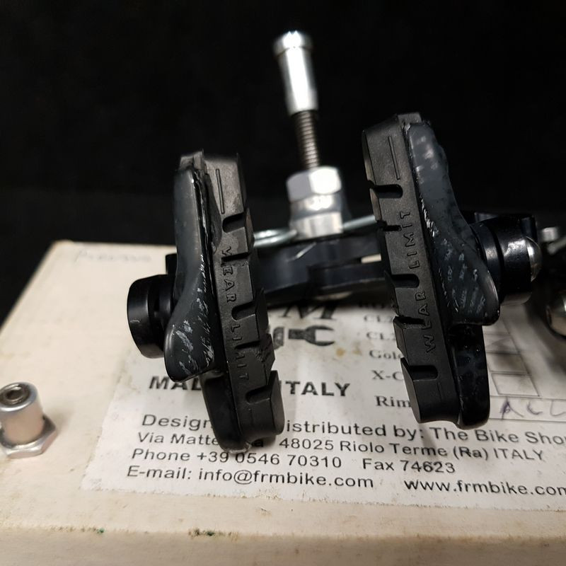 "FRM CL2 Titanium" brake calipers (Ref 593)