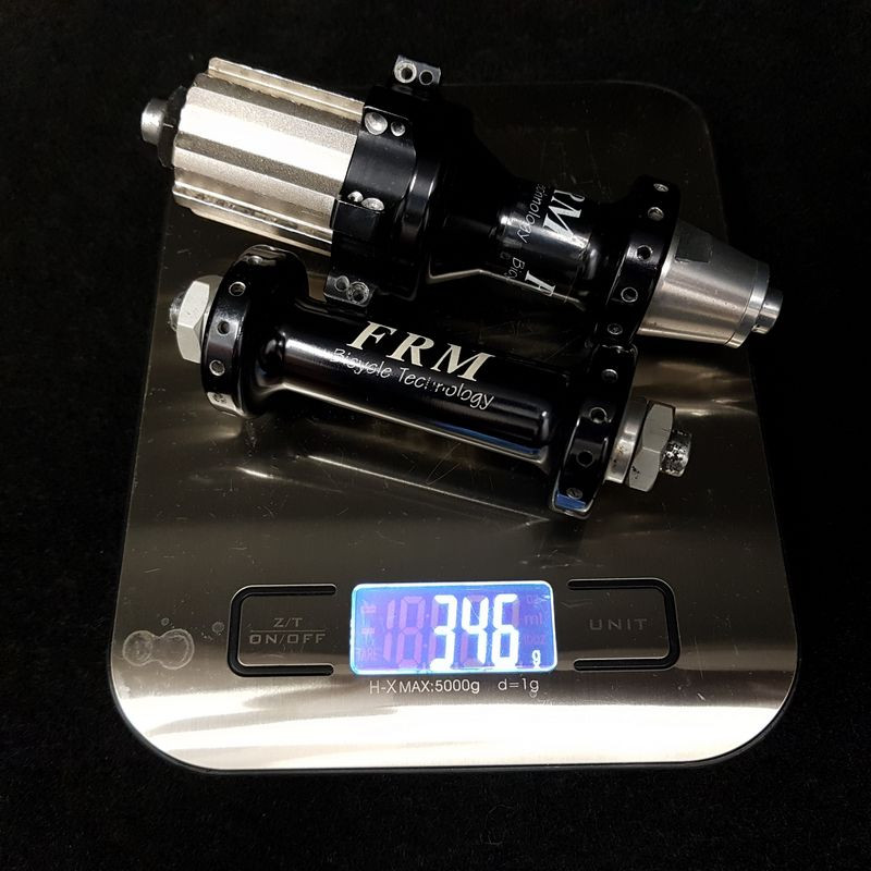 Nabenpaar „FRM Straight Pull Campagnolo“ 28 Zähne (Art.-Nr. 477)