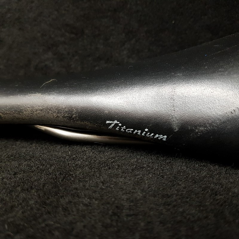Sillín Italia «FLITE TITANE» (Ref. 584)