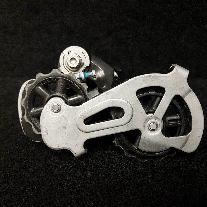 Deragliatore posteriore "SHIMANO ALTUS" 8v (Cod. 1840)