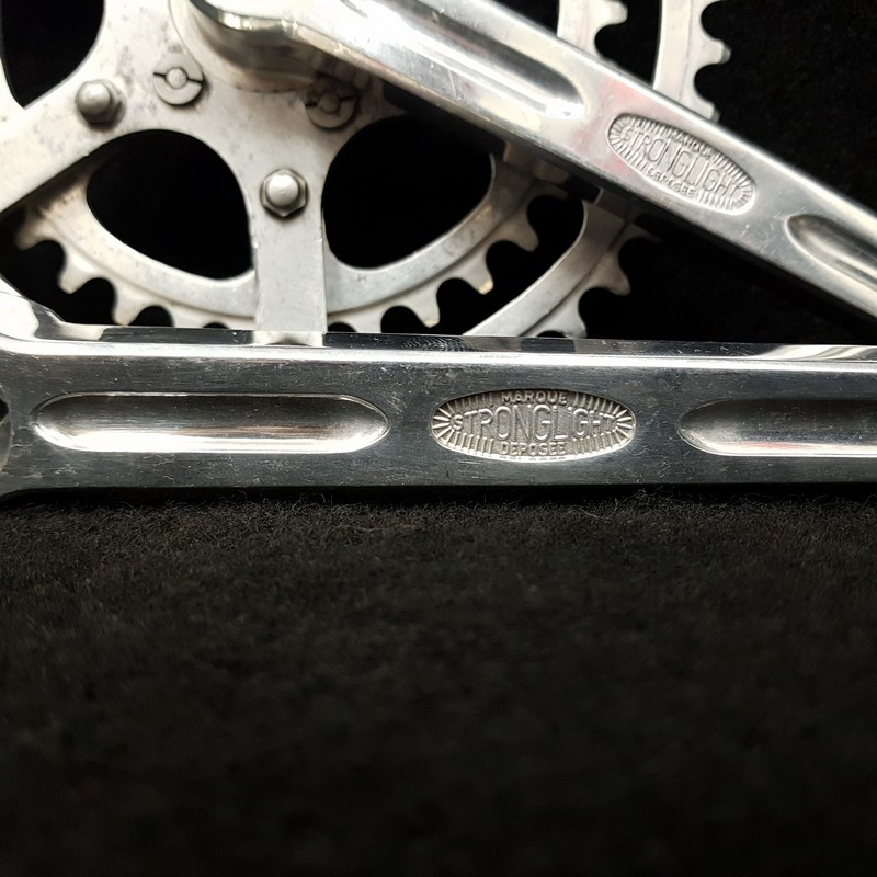 Pédalier "STRONGLIGHT 49D randonneur 44-34" 170 mm (Ref 976)