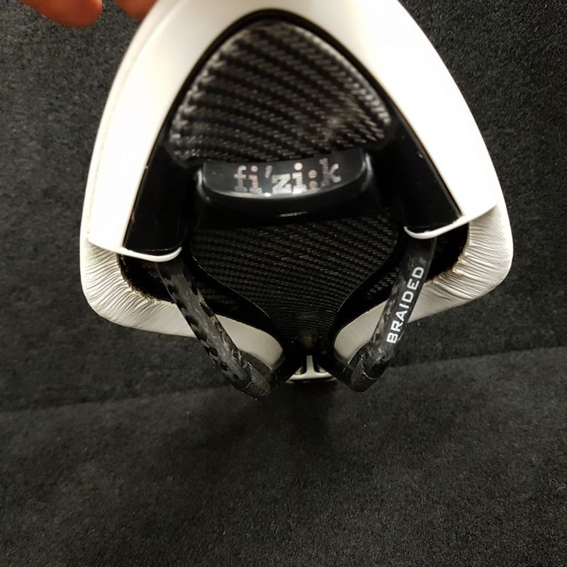 Selle "FIZIK ARIONE R3" (Ref 591)
