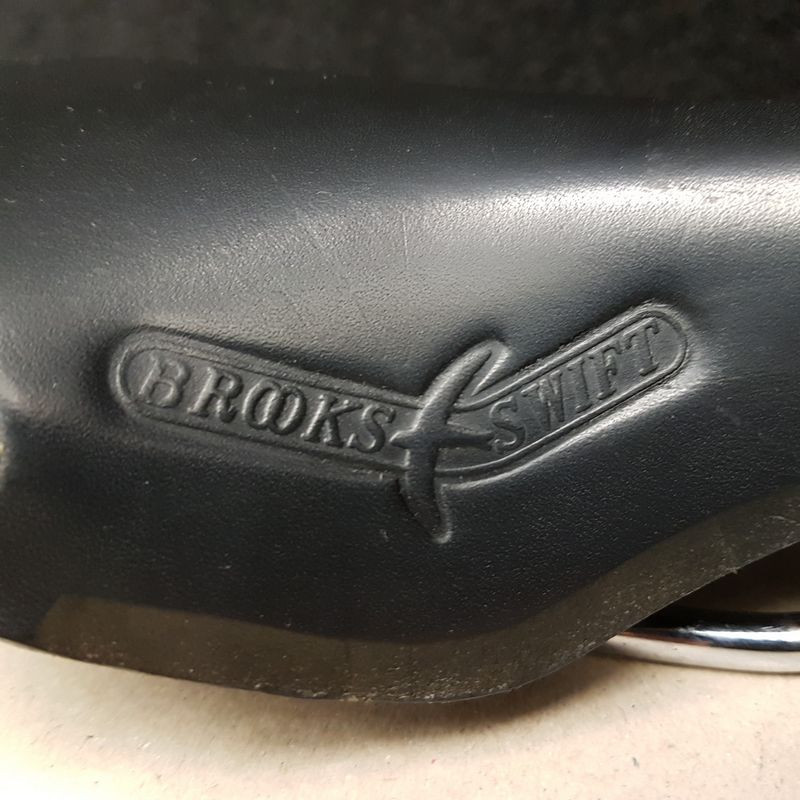 Selle "BROOKS SWIFT BLACK" N.O.S (Ref 589)
