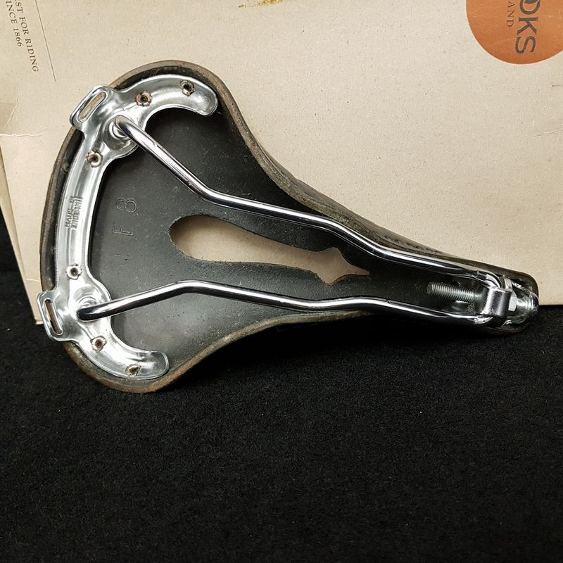 Selle "BROOKS B17 CLASSIC" (Ref 588)