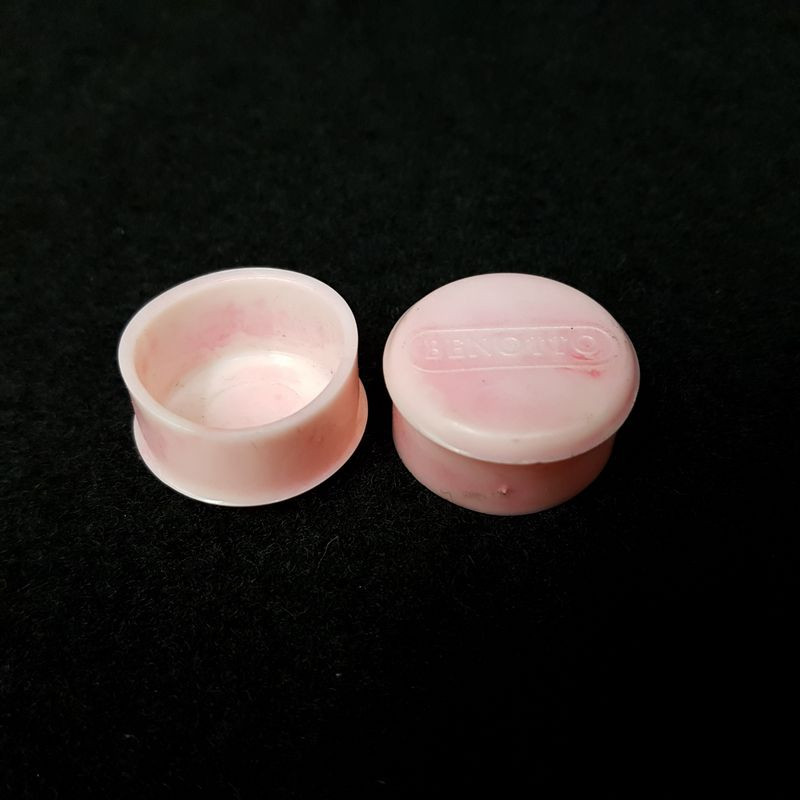 copy of N.O.S "CHAMPION DU MONDE" handlebar caps (Ref 10)