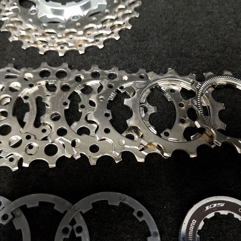 Cassette "SHIMANO 105 CS-5700" 10v 12-25 (Ref 473)