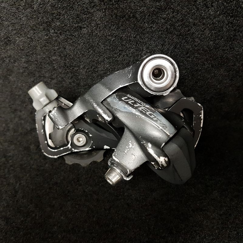 Dérailleur arrière "SHIMANO ULTEGRA RD-6700" 10v (Ref 1875)