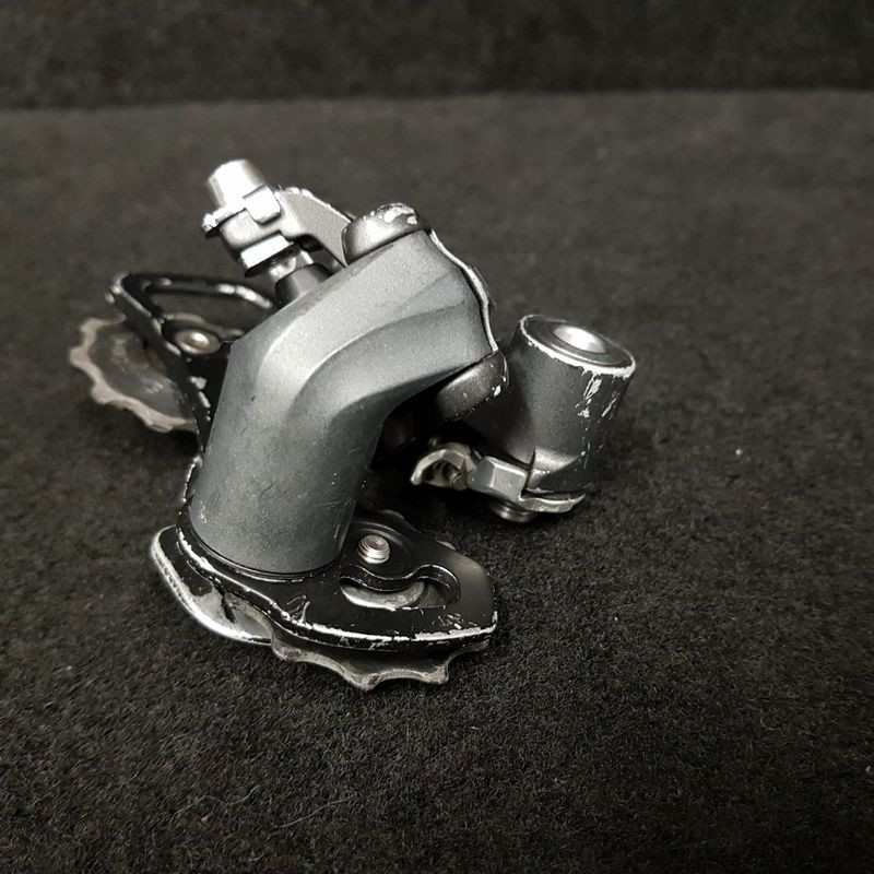 Dérailleur arrière "SHIMANO ULTEGRA RD-6700" 10v (Ref 1875)