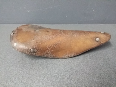 Saddle leather "UNDERSLUNG" (Ref 118)